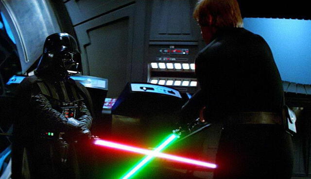  La icónica pelea entre Luke Skywalker y Darth Vader. Imagen: Disney   
