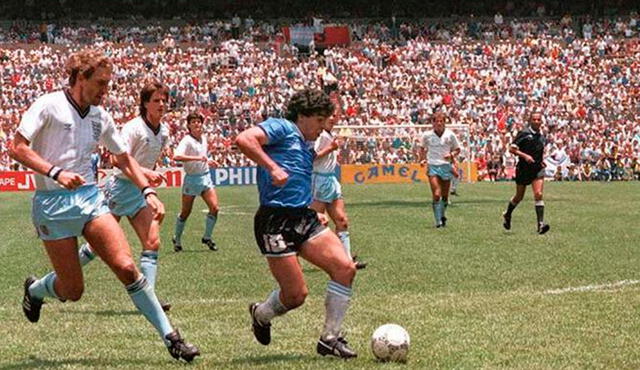 Maradona anotó el 2-0 ante Inglaterra en los cuartos de final de México 86. Foto: FIFA