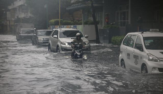 Cinco millones de personas en peligro por tifón Mangkhut que azota a Filipinas con lluvias torrenciales