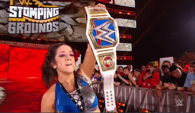 Bayley derrota a Alexa Bliss y retiene el título femenino de SmackDown.
