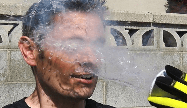 YouTube viral: se arrojó nitrógeno líquido en la cara y ahora luce así [VIDEO]