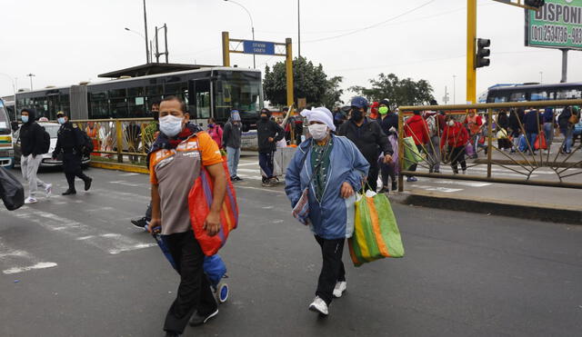 Se registran aglomeraciones en los puentes SMP y Caquetá | Créditos: La República / Felix Contreras