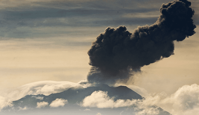 Cenizas del volcán Ubinas llegaron hasta Argentina. Foto: AFP
