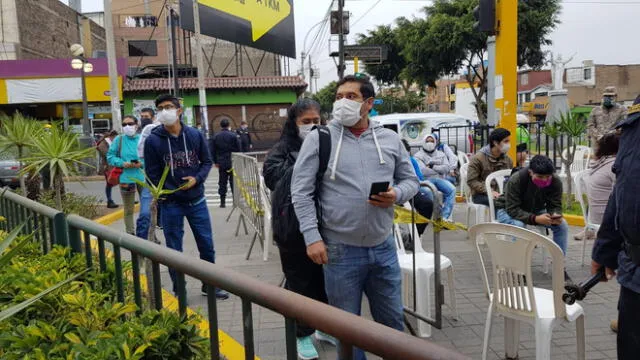 Toman 179 pruebas rápidas en estación Matellini. Créditos: URPI - GLR.