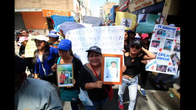 Familiares de pescadores desaparecidos realizan marcha y exigen apoyo al Gobierno 