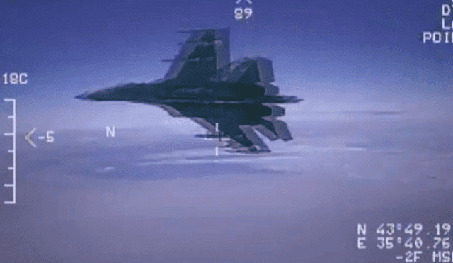 Video muestra a caza ruso a punto de impactar contra nave estadounidense