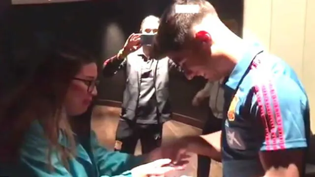 Youtube: La alegría incontenible de una aficionada al ver a Marco Asensio [VIDEO]