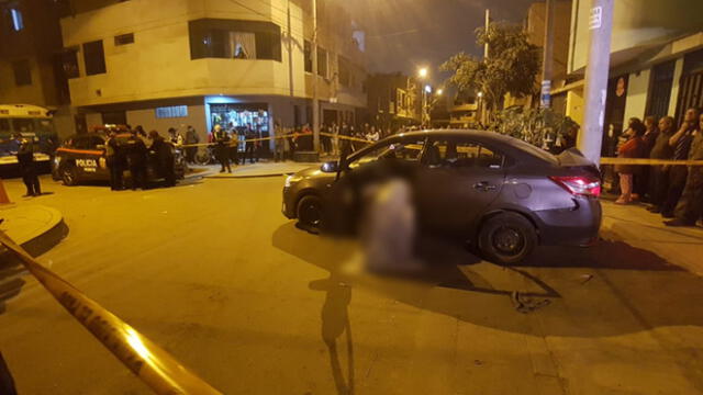 Asesinos usaron una moto y a un auto para concretar el crimen, según testigos. (Foto: Grace Mora / La República)