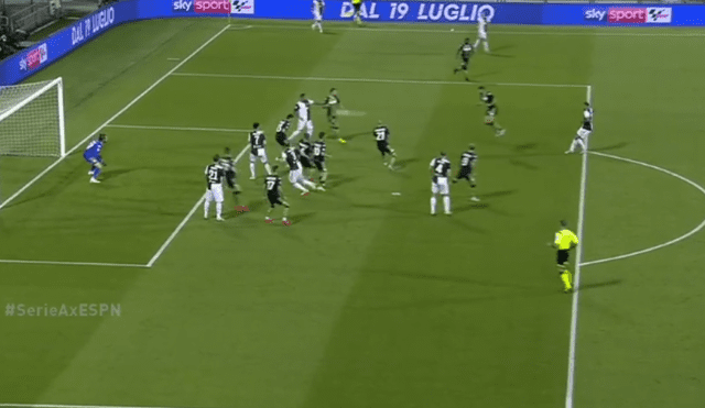 Danilo marcó un bombazo para la Juventus. (Créditos: ESPN)