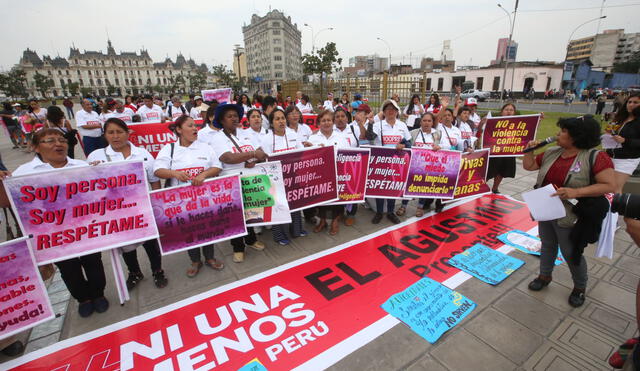 Sugieren que Perú brinde mayor educación sexual a jóvenes en las escuelas