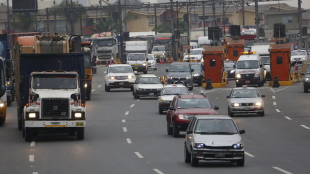 Lamsac asegura que plaza de peajes le fue entregada en el contrato de concesión firmado en 2013. (Foto: Mauricio Malca / La República)