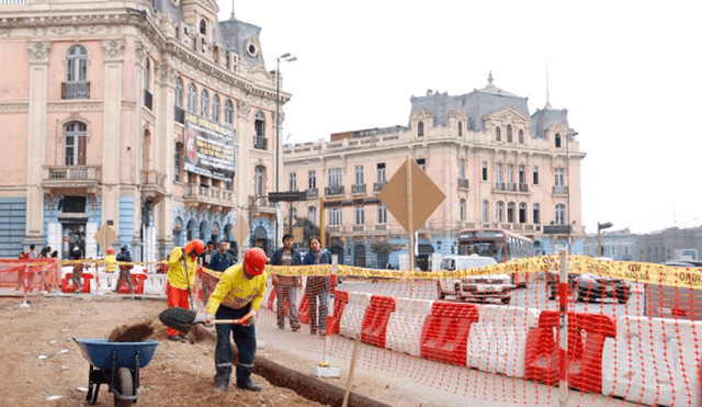 Inician obras en Plaza Dos de Mayo para el mejoramiento de vías [VIDEO]