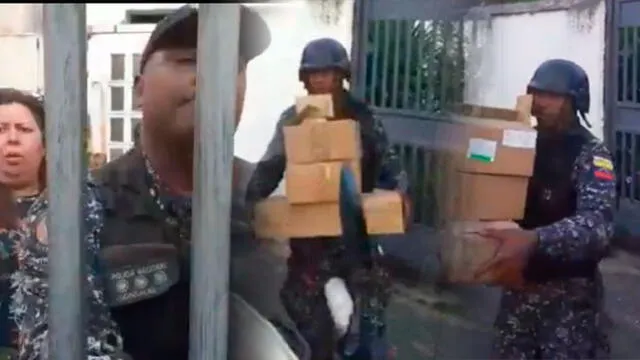 Uniformados del chavismo despojaron de suministros a una ONG que entrega medicamentos a los más pobres en Venezuela. Foto: Composición