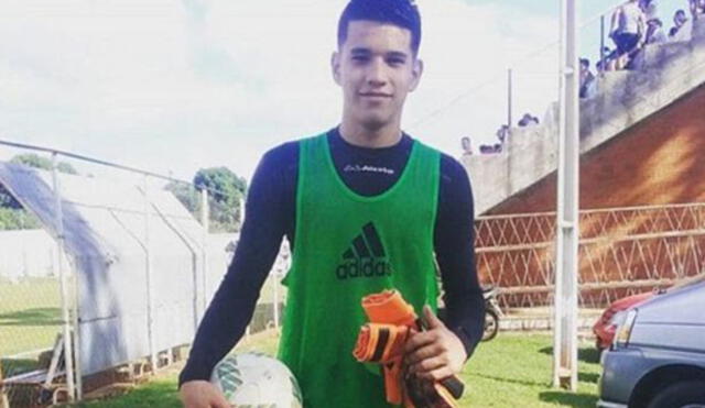 Conmoción en Paraguay: Arquero de 17 años fallece tras recibir un pelotazo en el estómago [VIDEO]