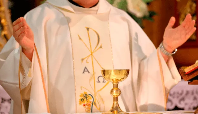 Carlos Quinde, párroco de la iglesia San Antonio de Padua falleció hace tres días pero no levantan su cuerpo por temor al COVID-19.