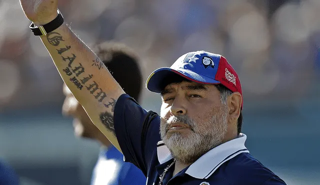 Diego Armando Maradona, técnico de Gimnasia y Esgrima de la Plata, hizo un repaso sobre su vida en divertida entrevista a TyC Sports y reveló el día que se lo llevaron los ovnis.