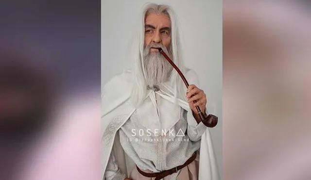 Desliza las imágenes para ver el increíble cosplay que hizo esta joven de Gandalf de The lord of the rings. Foto: captura de Instagram/Sosenka