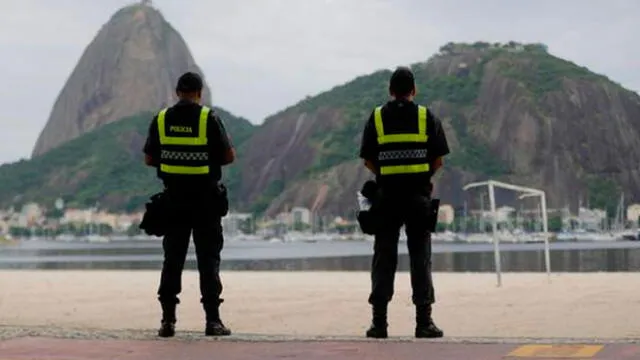 En Rio, el balance de muertos supera los 15.000, con una tasa de mortalidad de 216 por 100.000 habitantes. Foto: EFE