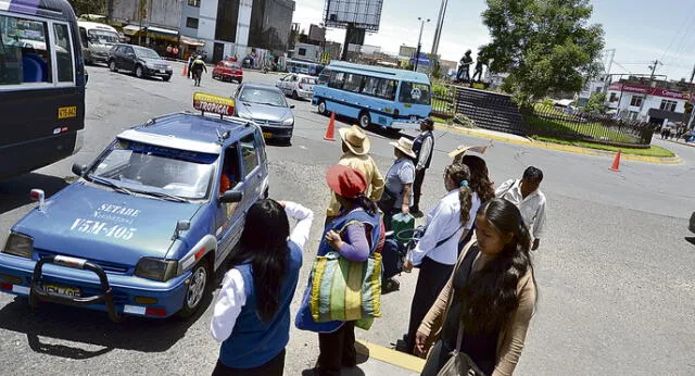Vecinos vuelven a frustrar inicio de obras de Municipio de Arequipa
