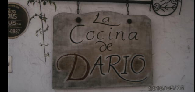 'La cocina de Darío', el restaurante de su papá, el conocido chef Darío Matsufuji, fue el primer lugar de trabajo de Tomás. Foto: Captura.