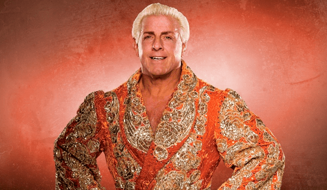 WWE: Ric Flair será sometido a operación tras golpiza que le dio Batista [VIDEO]