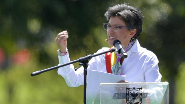 La mandataria rompió con la tradicional ceremonia de posesión y organizó un acto en el parque Simón Bolívar. Foto: AFP.