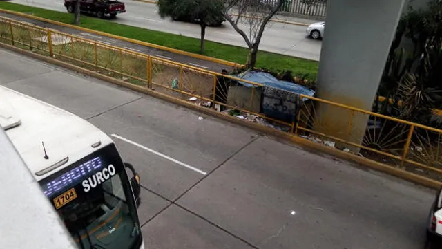 San Miguel: piden ayuda para indigente que vive debajo de puente peatonal