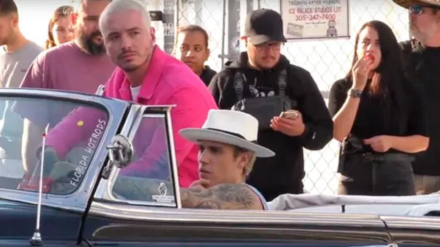 J Balvin y Justin Bieber aparecen en lujosos auto en videclip de "La bomba". Foto: Captura Youtube