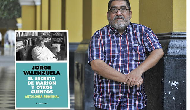 Escritor Jorge Valenzuela Garcés . Al lado, portada de su antología personal.