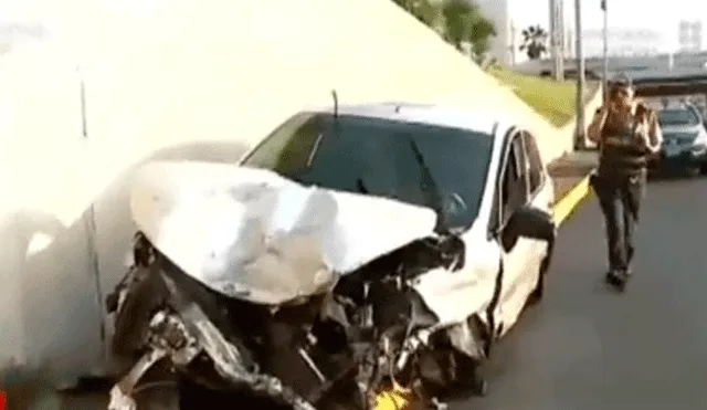 Vía Expresa: un herido tras violento impacto de auto contra muro [VIDEO]