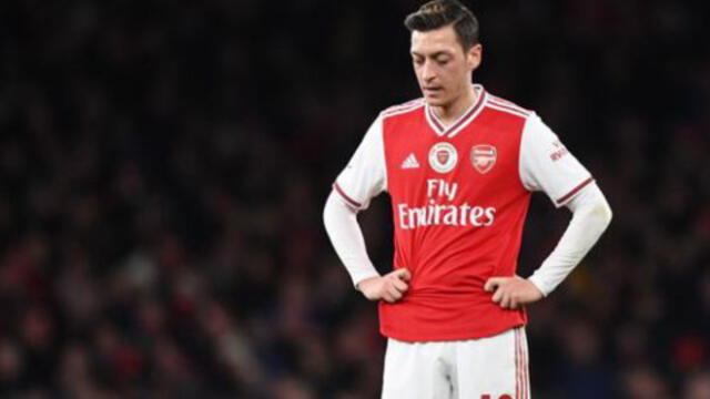 Mesut Özil no jugará hasta enero del 2021. Foto: EFE