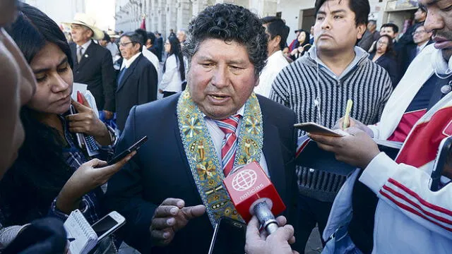 Arequipa: Alcalde Rómulo Tinta descontento por omisión de reconstrucción de Caylloma  