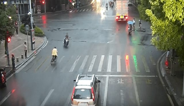 YouTube: imprudencia al volante provoca absurdo accidente en China [VIDEO]