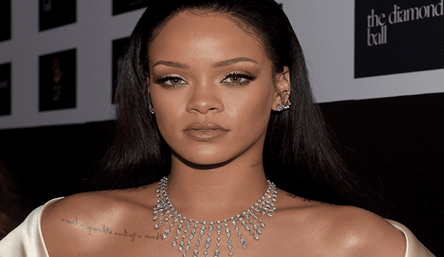 En Twitter, el nombre completo de Rihanna causa furor entre sus seguidores [FOTOS]