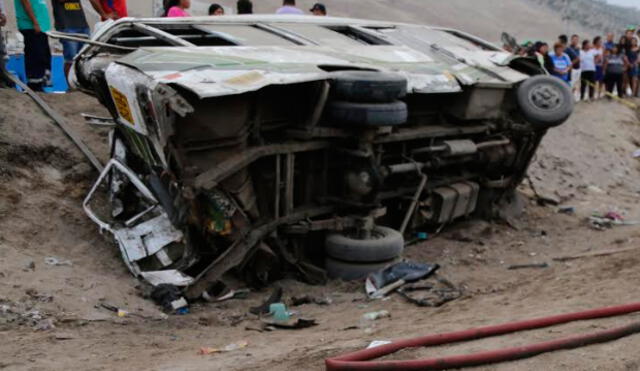 Suspenden empresa de transporte tras fatal accidente en la Panamericana Sur