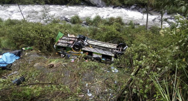El accidente de tránsito se produjo en la vía que une la provincia de Sandia con la ciudad de Juliaca