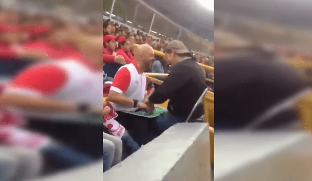 Twitter: Miles aplauden a hombre que contó partido de fútbol a su amigo ciego [VIDEO]