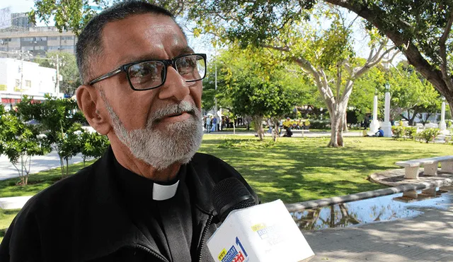 Detienen a sacerdote opositor venezolano en migración de EE.UU.