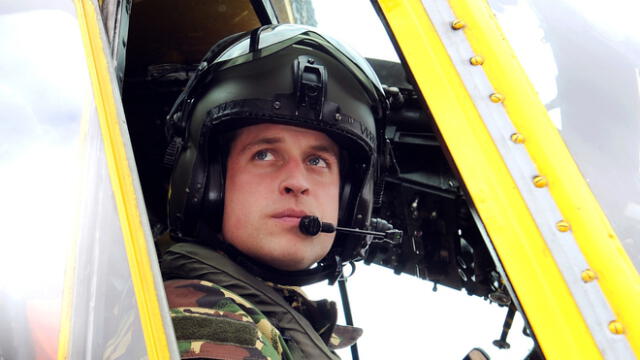 El nieto de la reina Isabel trabajó como piloto de ambulancia aérea por dos años. (Foto: AFP)