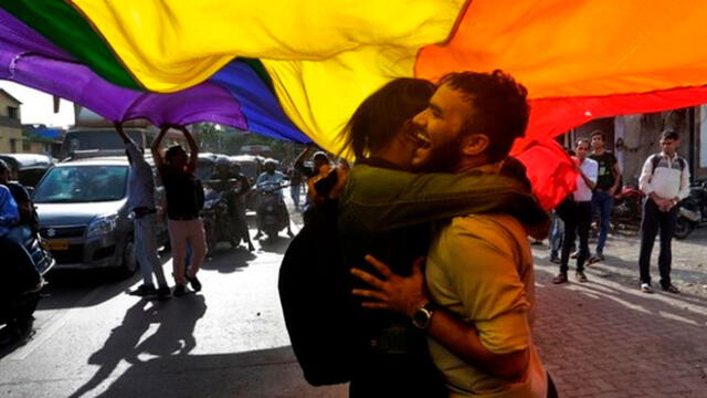 Puerto Rico prohíbe la "terapia de conversión" a homosexuales