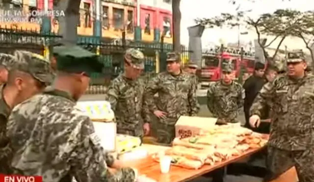 Incendio en Las Malvinas: Ejército y La Marina llevaron desayuno a los bomberos [VIDEO]