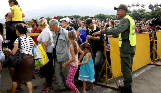 De enero a mayo más de 59 mil venezolanos salieron del Perú   
