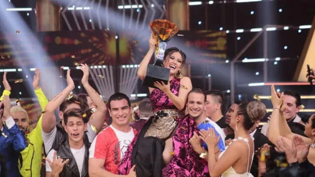 El emotivo recibimiento a Amy Gutiérrez en el Callao tras ganar “El artista del año”