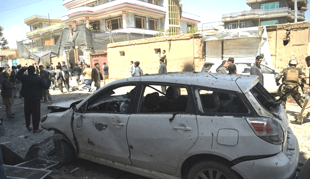 Atentado suicida en Afganistán deja seis muertos y diez heridos