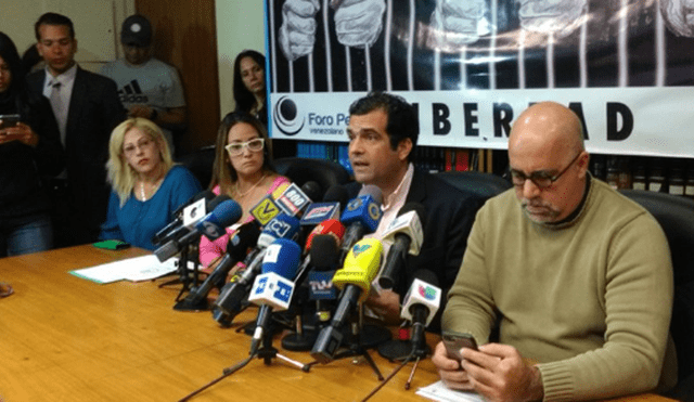 Venezuela: liberan con medidas restrictivas a 20 "presos políticos", dice ONG