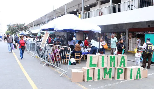 Grupo de 40 alumnos de San Marcos crearon Lima Limpia.