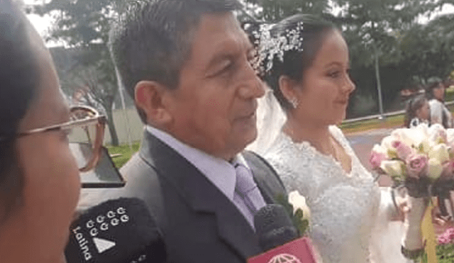 Pareja que temía no poder casarse porque fecha y hora de boda coincidía con la final de la Copa Libertadores logró llegar al altar. Foto: Captura RTV