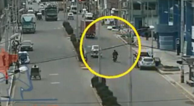 Imprudente motociclista en estado de ebriedad salvó de morir en Puno [VIDEO]