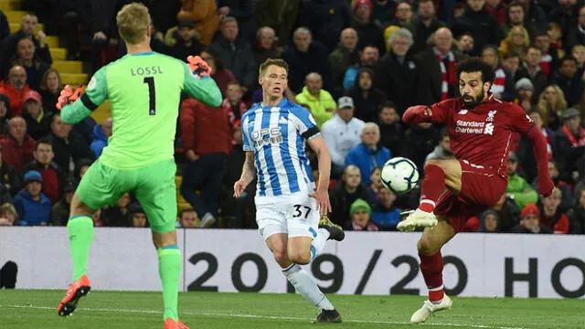 Liverpool vs Huddersfield: Mohamed Salah decretó la goleada con gran 'sombrerito' [VIDEO]