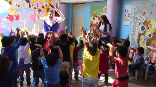 Cuna maternal de municipalidad de Chiclayo celebra día del niño peruano